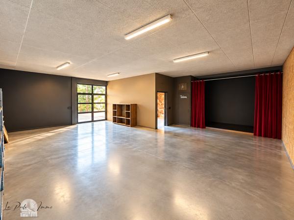 EXCEPTIONNEL MAS DE CARACTÈRE – ANCIEN CHAI – 425 M² HABITABLES – 1 257 M² DE TERRAIN – AUX PORTES DE PERPIGNA