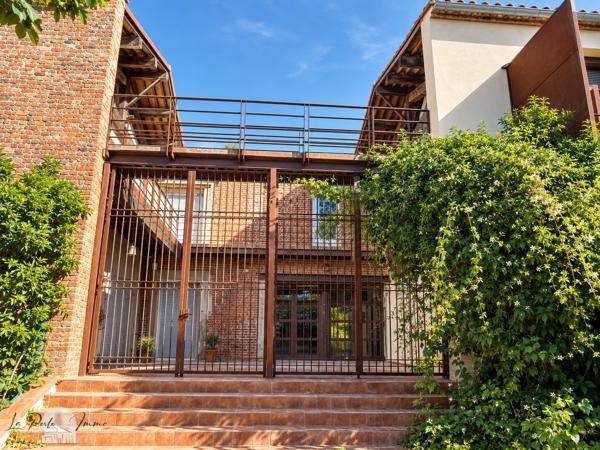 EXCEPTIONNEL MAS DE CARACTÈRE – ANCIEN CHAI – 425 M² HABITABLES – 1 257 M² DE TERRAIN – AUX PORTES DE PERPIGNA