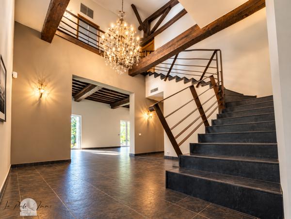 EXCEPTIONNEL MAS DE CARACTÈRE – ANCIEN CHAI – 425 M² HABITABLES – 1 257 M² DE TERRAIN – AUX PORTES DE PERPIGNA