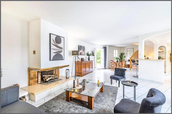 Centre de Houdan à pied, au calme, avec jardin et garage