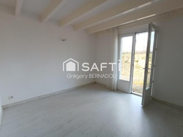 Au calme, en pleine nature, nichée dans la forêt