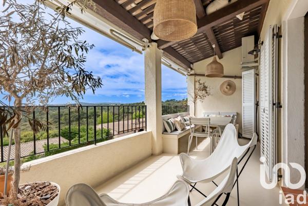 Appartement 3 pièces de 89 m² à Villeneuve-Loubet (06270)