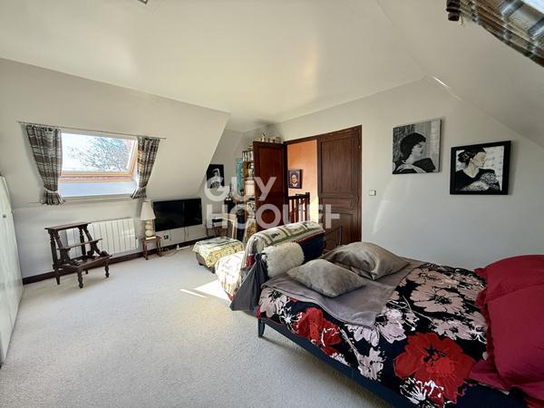 Maison individuelle Guerville 125 m² Terrain 1167 m² Sous-sol total avec garage