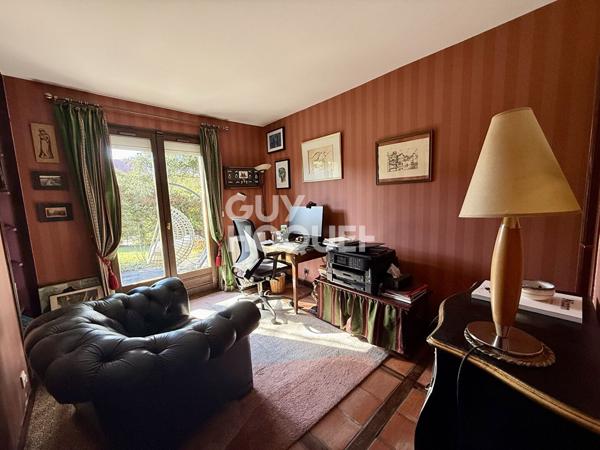 Maison individuelle Guerville 125 m² Terrain 1167 m² Sous-sol total avec garage