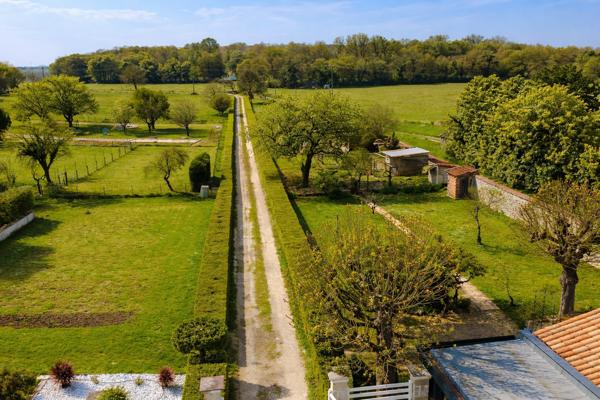 Maison à vendre à Ruffec (16700) - Charente