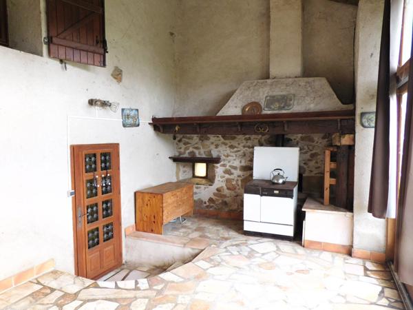 87310 SAINT-LAURENT-SUR-GORRE- Maison en pierres de 100 m², à vendre