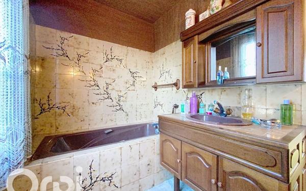 Maison à vendre    6 pièces • 160,66 m2 Vert-Saint-Denis