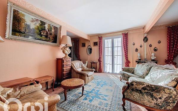 Maison à vendre    6 pièces • 160,66 m2 Vert-Saint-Denis