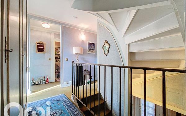 Maison à vendre    6 pièces • 160,66 m2 Vert-Saint-Denis