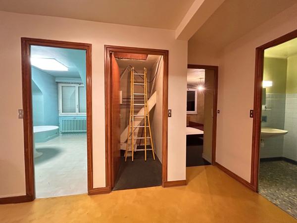 Maison à vendre 8 pièces LE CHESNAY (78)180m²-6 chambres-garage-575m²