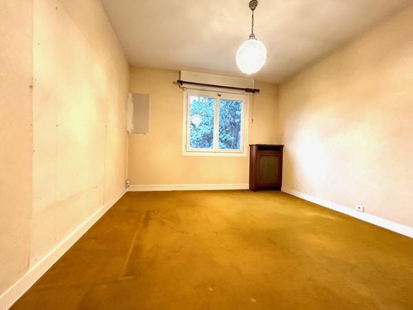 Maison à vendre 8 pièces LE CHESNAY (78)180m²-6 chambres-garage-575m²