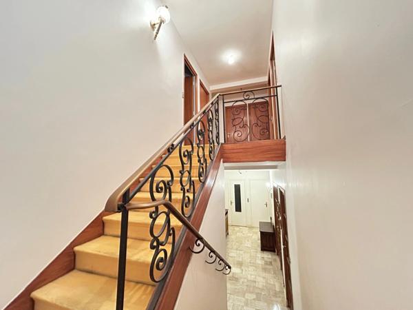 Maison à vendre 8 pièces LE CHESNAY (78)180m²-6 chambres-garage-575m²