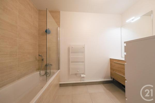 Appartement T3 à vendre  3 pièces - 62,50 m2 BARNEVILLE CARTERET - 50