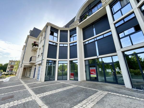 EXCLUSIVITE - BUREAUX REFAITS A NEUF - A LOUER - 50 m2 - CENTRE VILLE DE SOISSONS