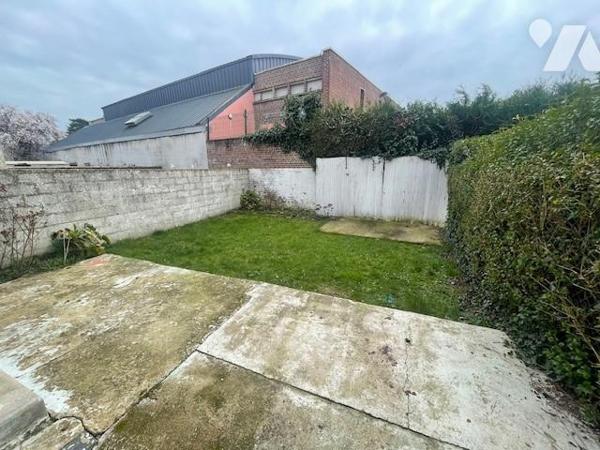 Proche centre ville et commerce