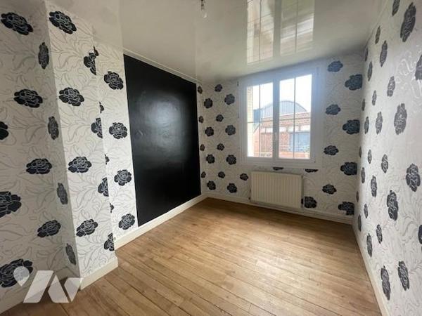 Proche centre ville et commerce