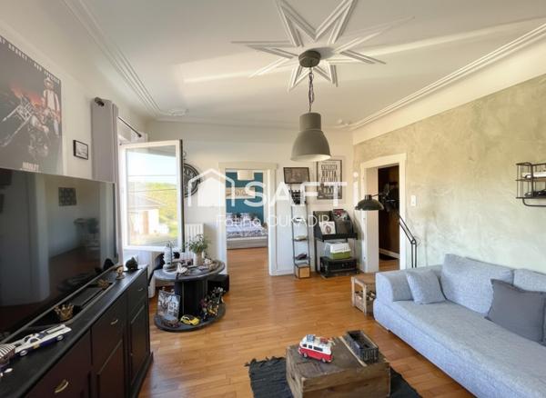 Appartement 3 pièces avec balcon, cave et deux places privatives– Rombas (57120)