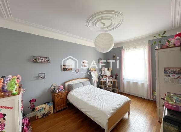 Appartement 3 pièces avec balcon, cave et deux places privatives– Rombas (57120)