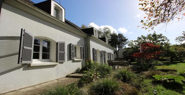UNE BELLE DEMEURE À LA RÉNOVATION QUALITATIVE. - L'agence Immobilier & Associés