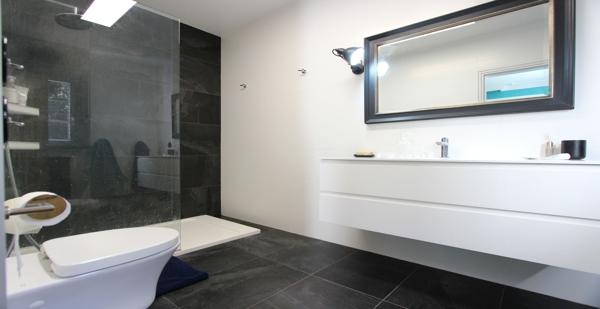 UNE BELLE DEMEURE À LA RÉNOVATION QUALITATIVE. - L'agence Immobilier & Associés