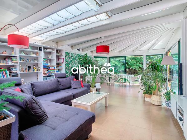 MAISON AGREABLE de 230 m2