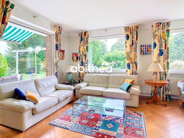 MAISON AGREABLE de 230 m2