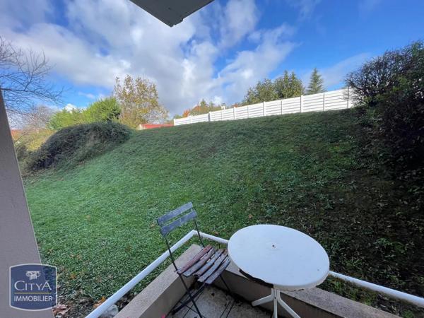 Appartement à louer 2 pièces 47.39m² Lons (64140)