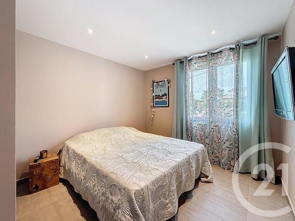 Maison à vendre  6 pièces - 152,79 m2 ANTIBES - 06