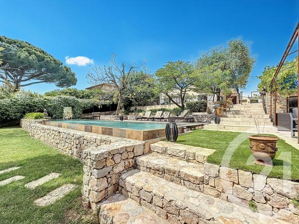 Maison à vendre  6 pièces - 152,79 m2 ANTIBES - 06