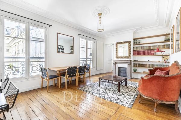 # Appartement – 45m² – Paris 7ème