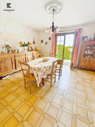 MOULIETS ET VILLEMARTIN