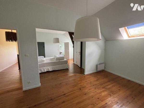 SECTEUR SAINT JEAN LE BLANC / PROPRIÉTÉ EN PIERRE AVEC TERRAIN D'ENVIRON 1.5HA