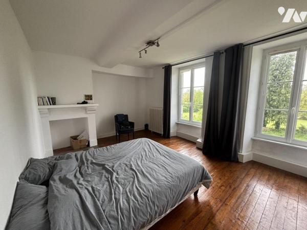 SECTEUR SAINT JEAN LE BLANC / PROPRIÉTÉ EN PIERRE AVEC TERRAIN D'ENVIRON 1.5HA