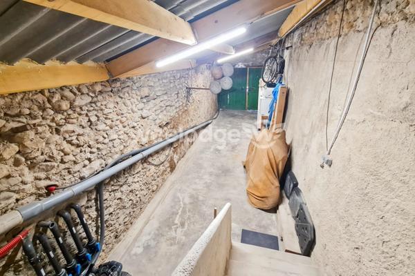 Maison à vendre 9 pièces de 278 m² à Villeneuve