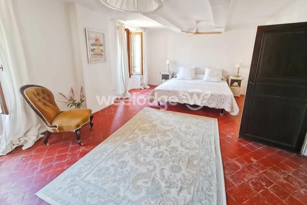 Maison à vendre 9 pièces de 278 m² à Villeneuve