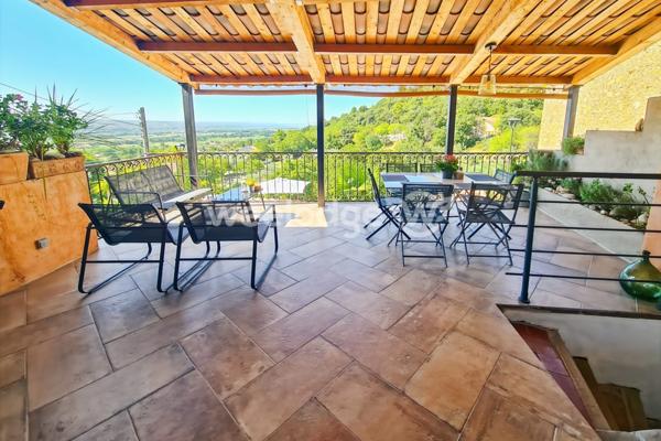 Maison à vendre 9 pièces de 278 m² à Villeneuve