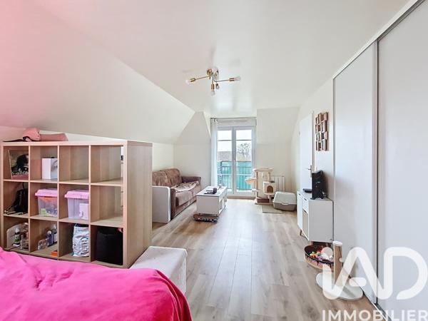 Location studio 30 m² Pringy