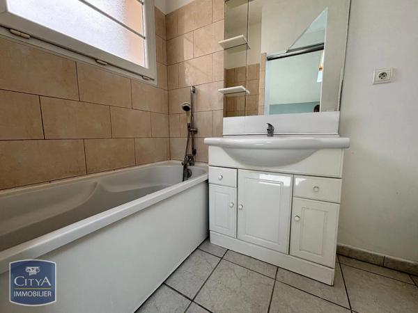 Appartement à louer 2 pièces 42.96m² Château-Thierry (02400)