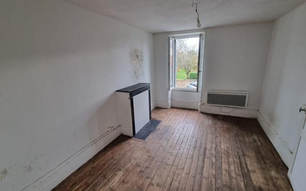 Maison à vendre    7 pièces •  Parsac