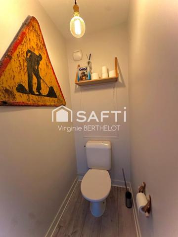 NIORT  / APPARTEMENT /  UNE CHAMBRE / BALCON / CAVE / PLACE DE PARKING !
