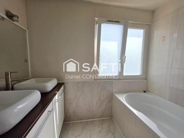 Appartement de 81 m² -  3 Ch - Séjour double