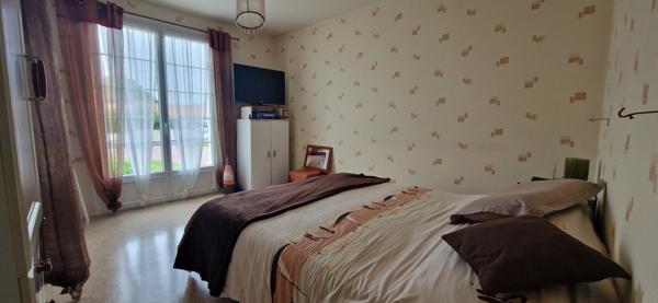 PLEINE DE CHARME dans un environnement de qualité, à pieds des commodités!