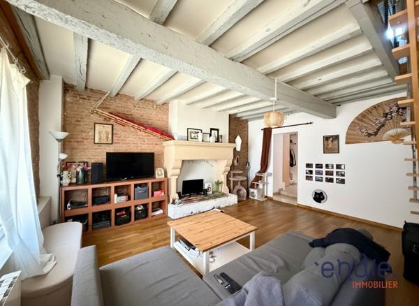 Toulouse (31500)  Argoulets-Roseraie - Immeuble de 182 m2 - 3 Appt T2 Duplex Loués - Métro 5 min