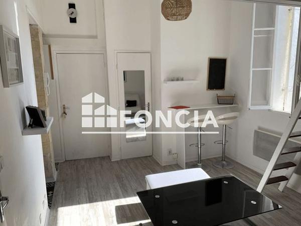 Location Studio meublé 22.11 m² - 86 COURS DE LA SOMME Bordeaux 33000
