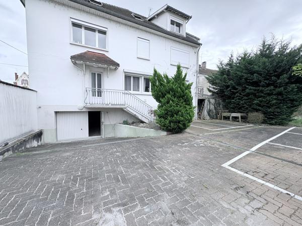 Immeuble de rapport 377 m2 – Hyper centre Romilly sur Seine