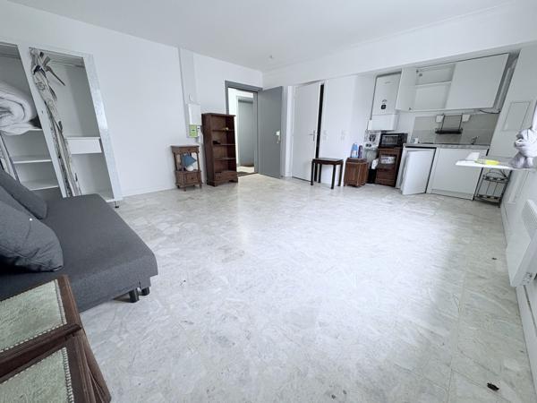 Immeuble de rapport 377 m2 – Hyper centre Romilly sur Seine