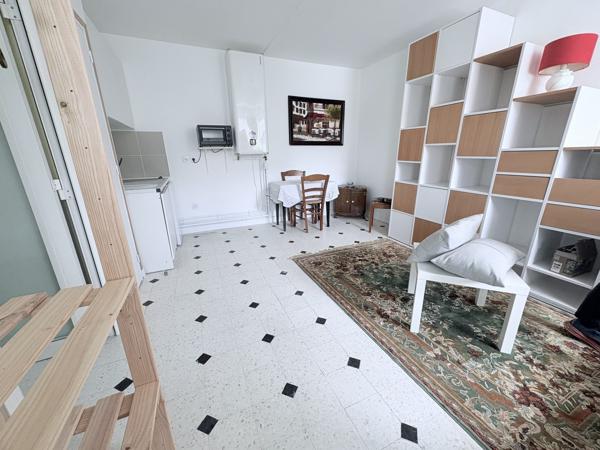 Immeuble de rapport 377 m2 – Hyper centre Romilly sur Seine