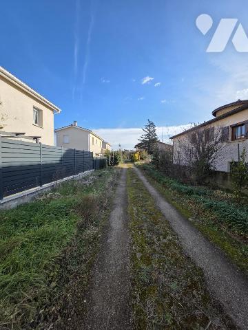 Maison individuelle sur terrain clos et arboré