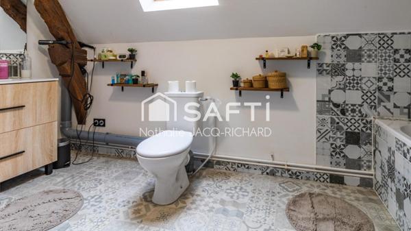 Belle maison familiale de 180m² rénovée dans un écrin de verdure - Lembras.