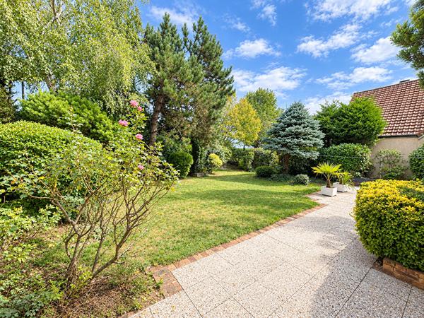 Maison individuelle Chanteloup Les Vignes 5 pièce(s) 116 m2 367 500 € **  - Référence  1163